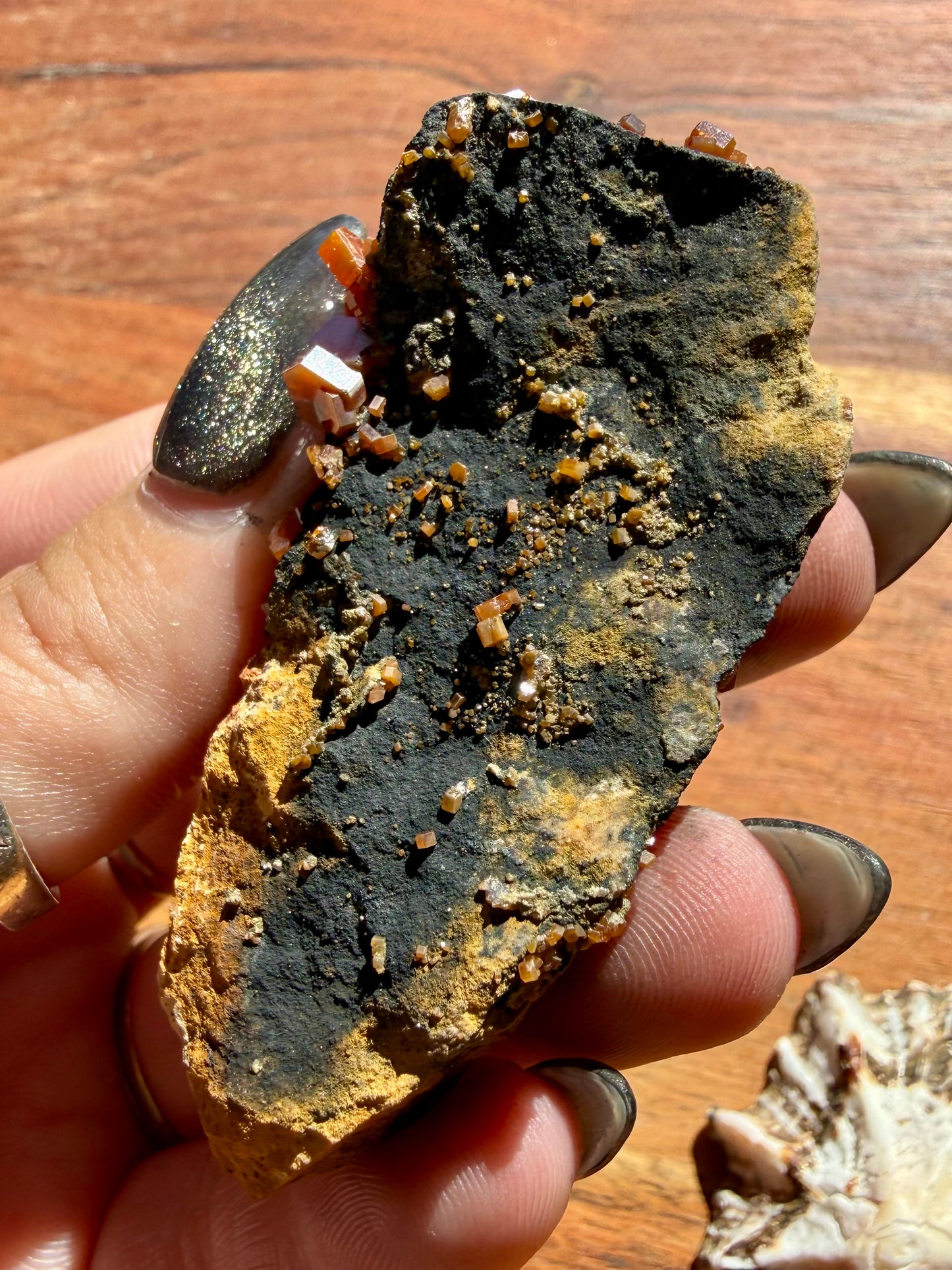 VANADINITE + MAGANESE
