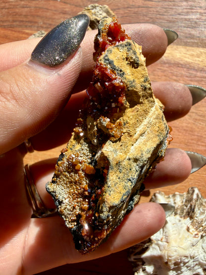 VANADINITE + MAGANESE