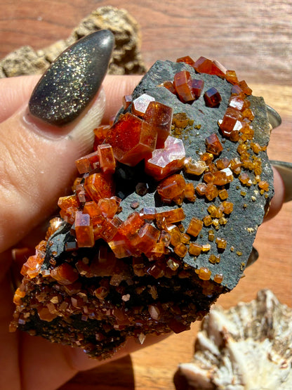 VANADINITE + MAGANESE