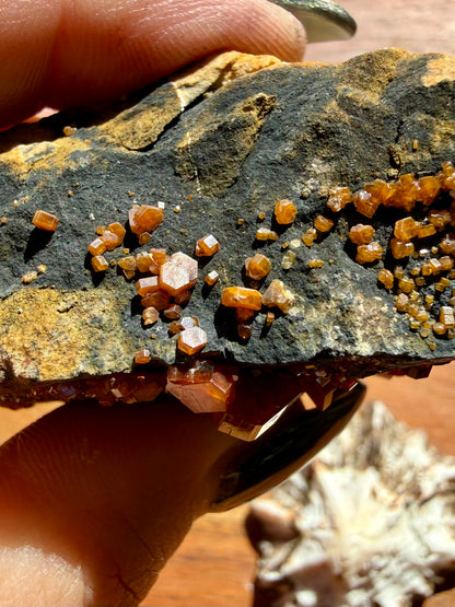 VANADINITE + MAGANESE