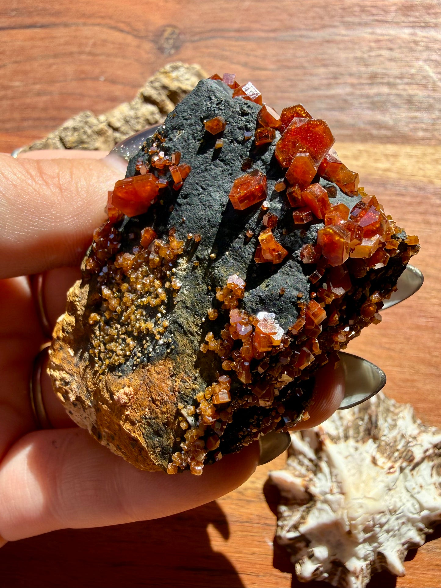 VANADINITE + MAGANESE
