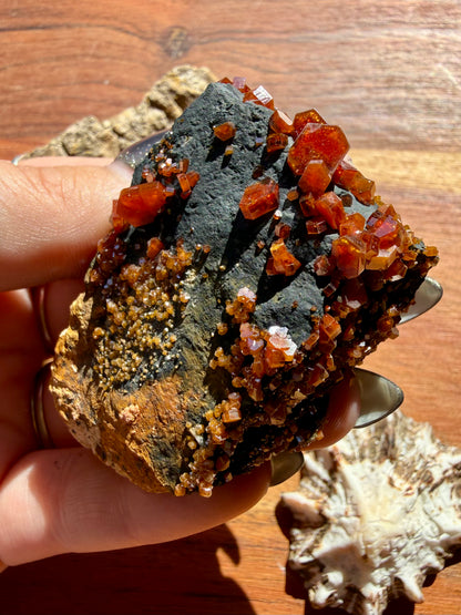 VANADINITE + MAGANESE