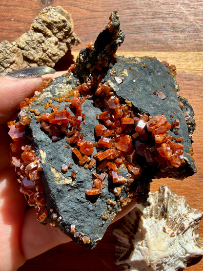 VANADINITE + MAGANESE
