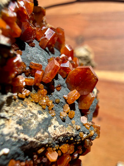 VANADINITE + MAGANESE