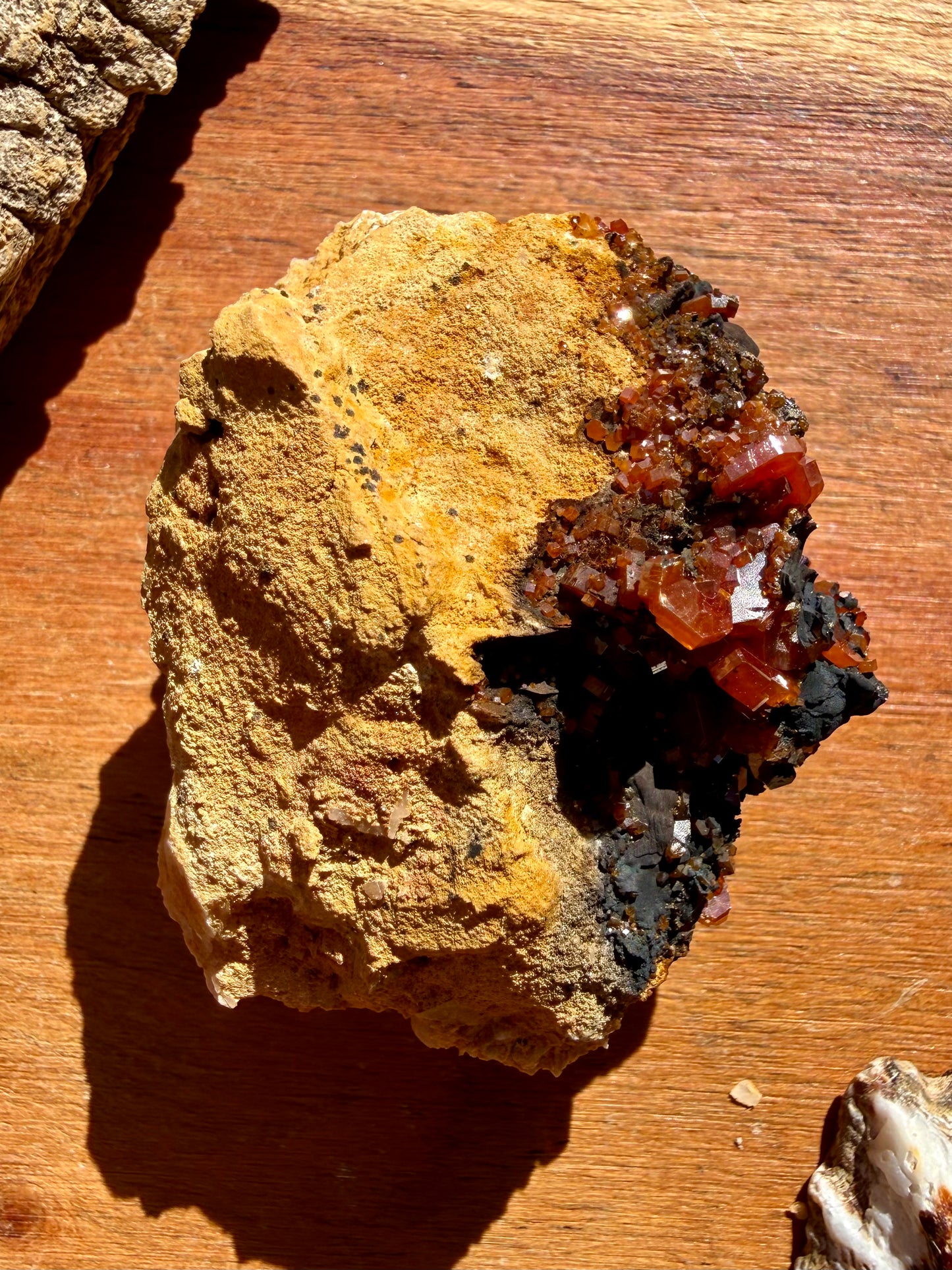 VANADINITE + MAGANESE