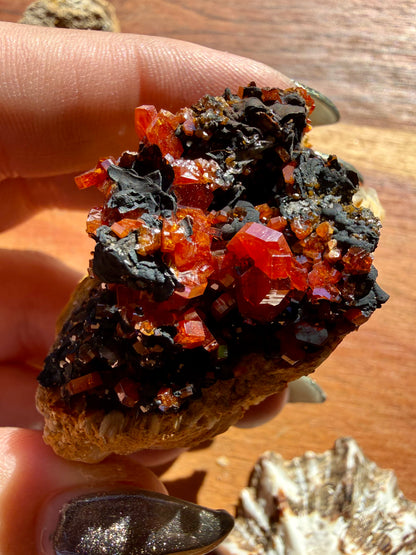 VANADINITE + MAGANESE