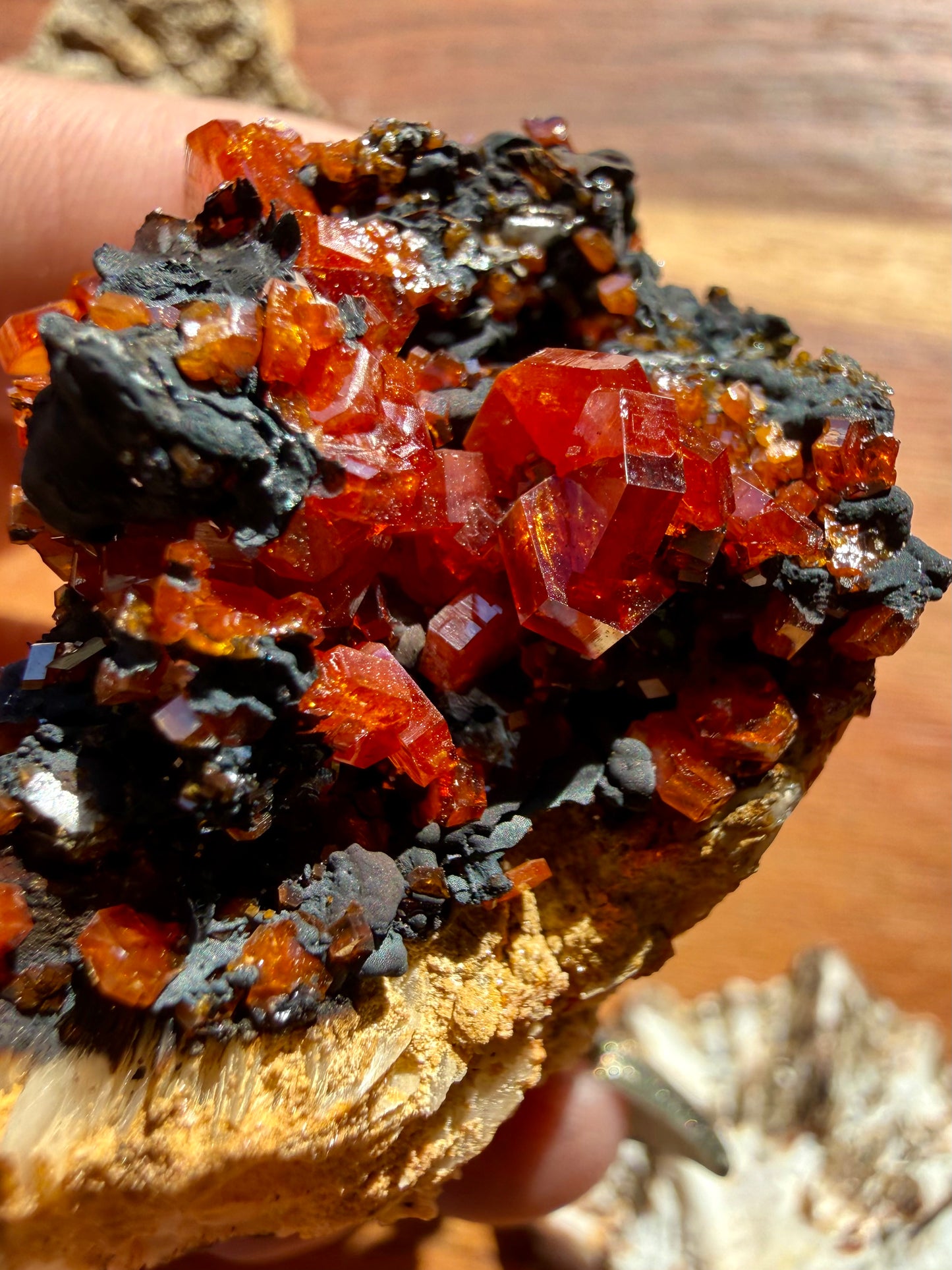 VANADINITE + MAGANESE