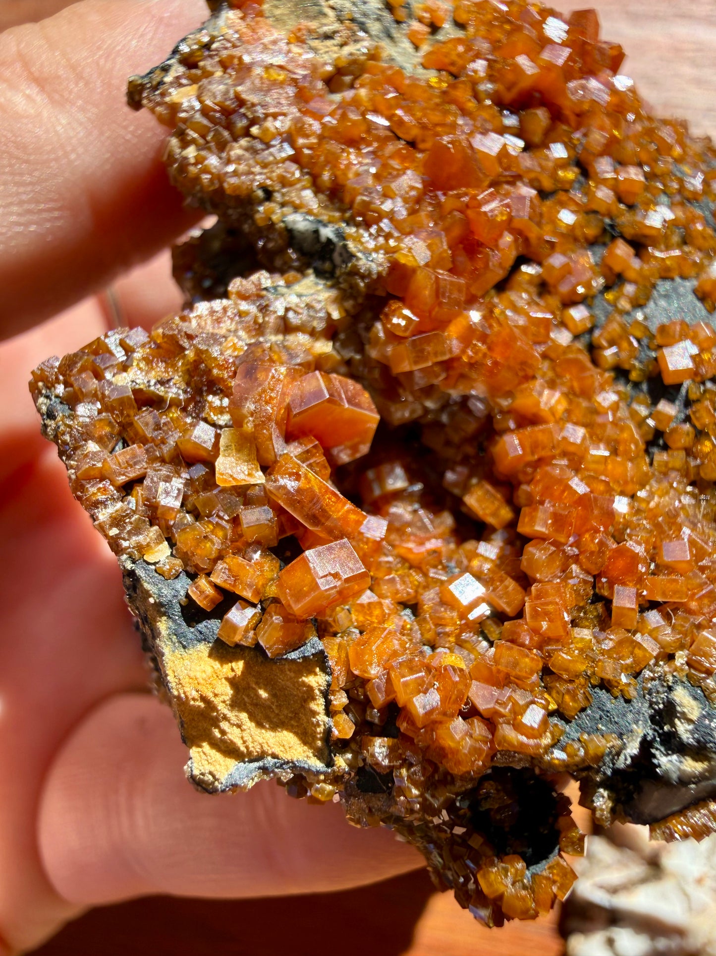VANADINITE + MAGANESE