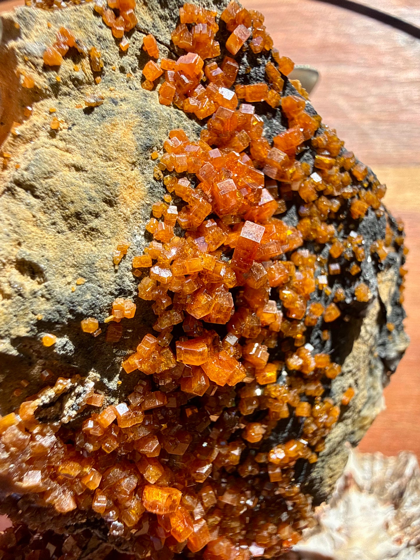 VANADINITE + MAGANESE
