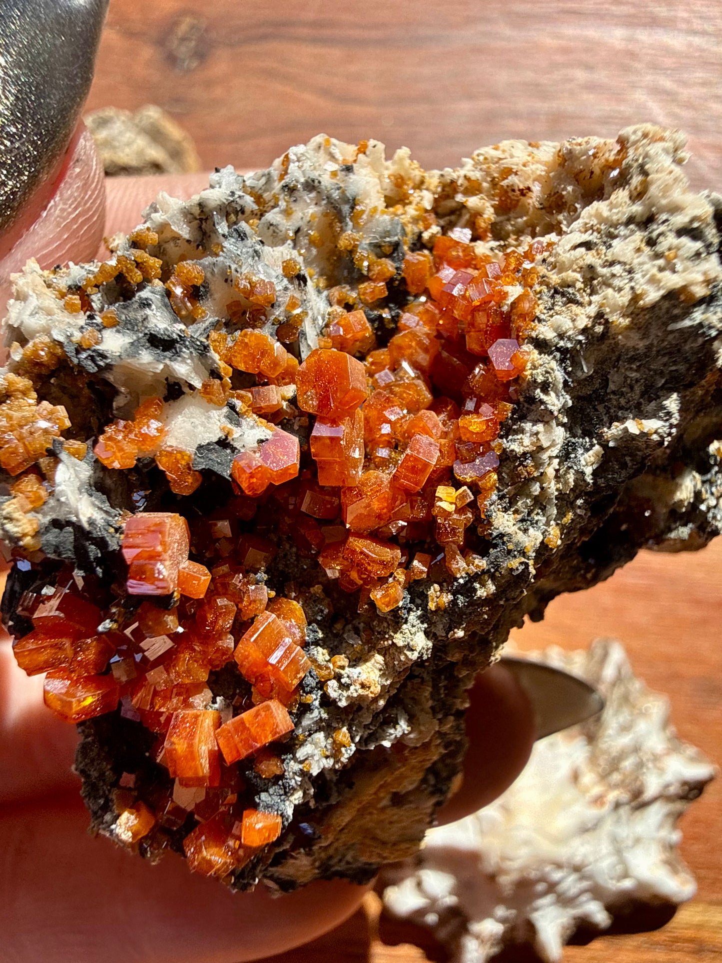 VANADINITE + MAGANESE