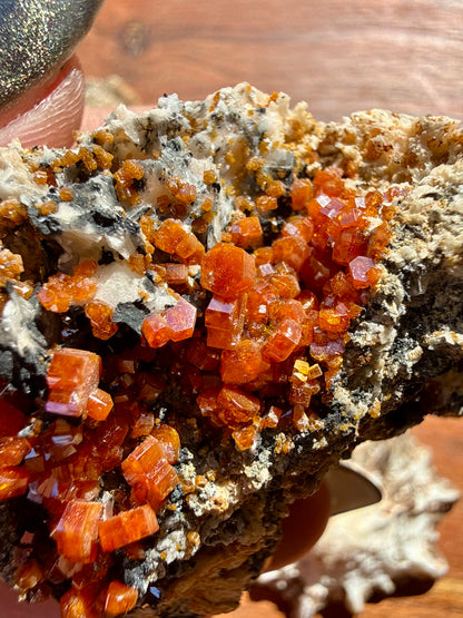 VANADINITE + MAGANESE