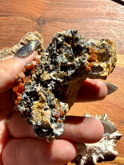 VANADINITE + MAGANESE