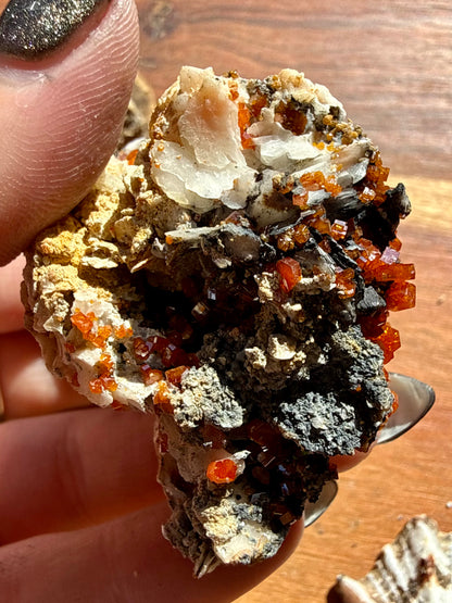 VANADINITE + MAGANESE