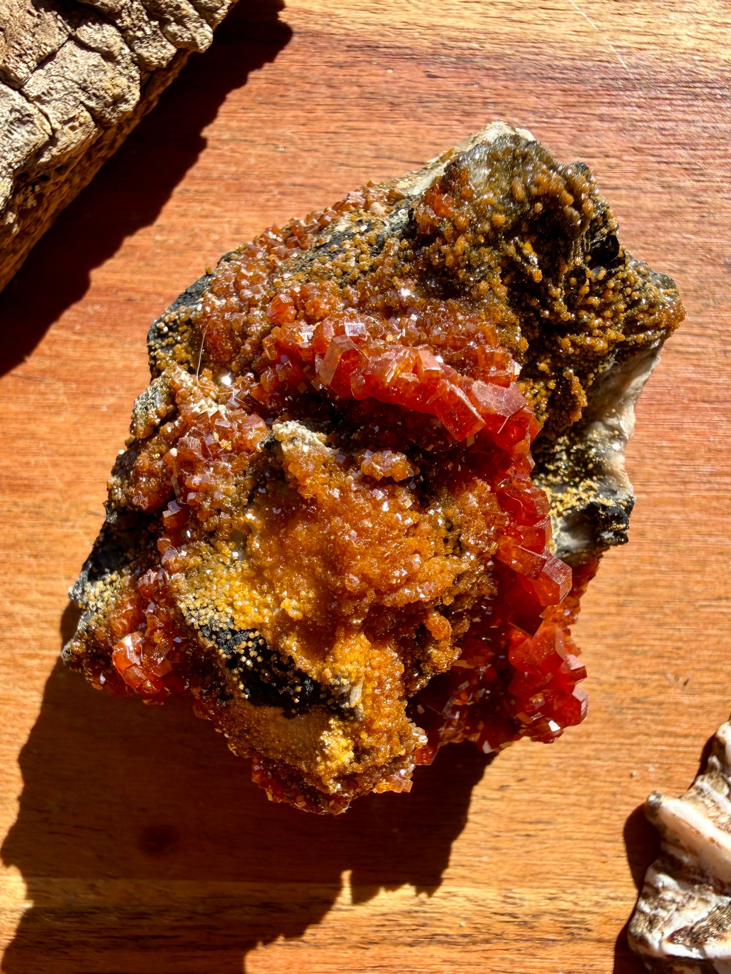 VANADINITE + MAGANESE