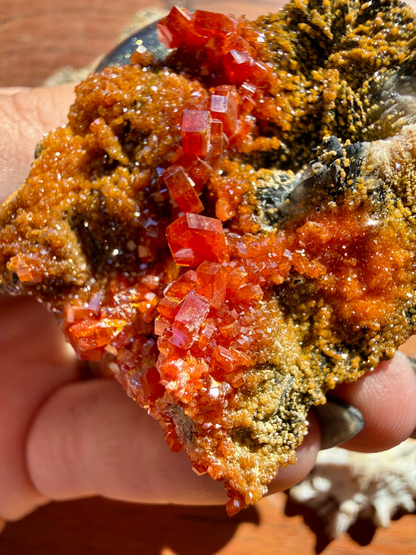 VANADINITE + MAGANESE
