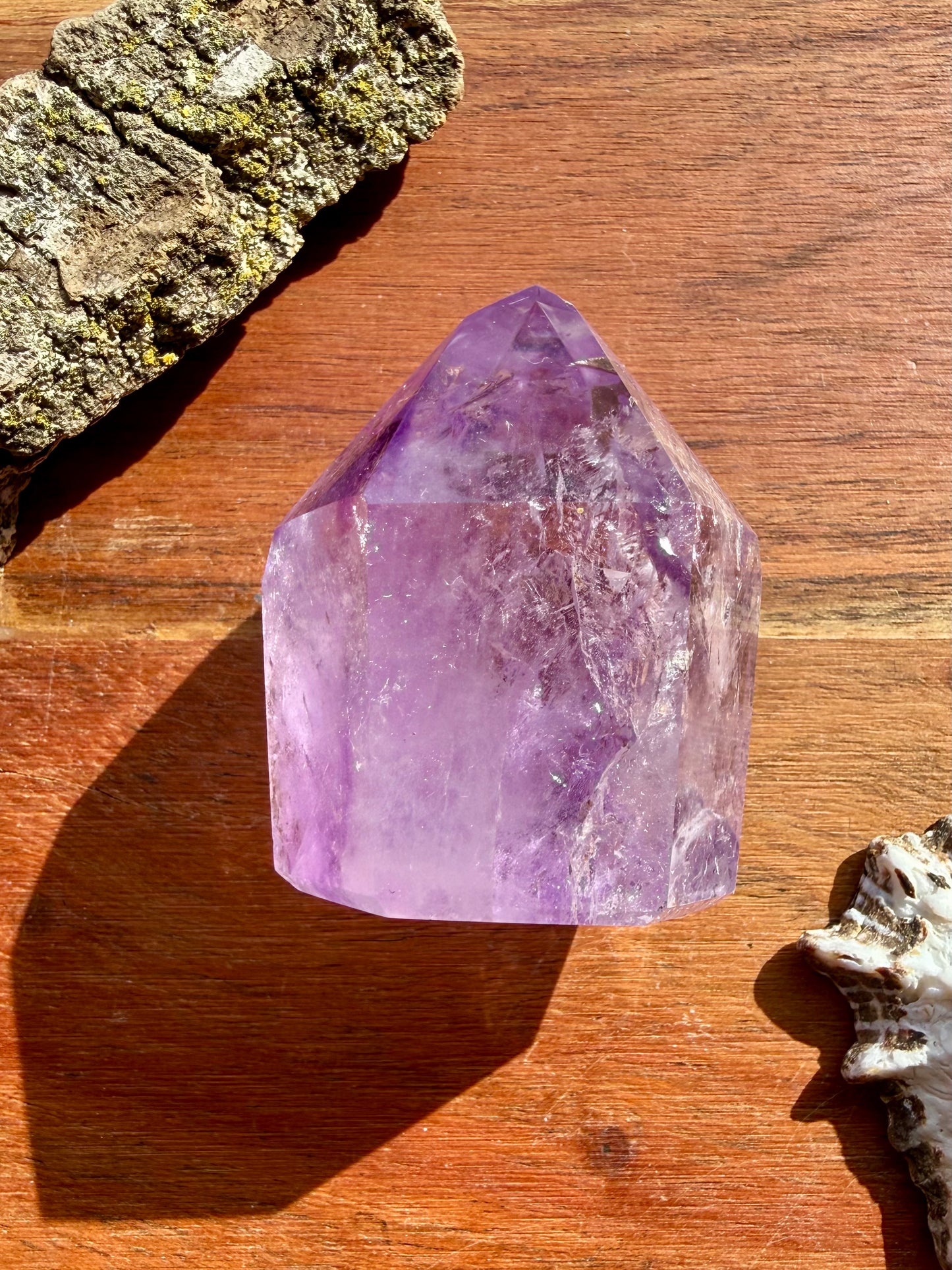 HIGH QUALITY AMETHYST POINT