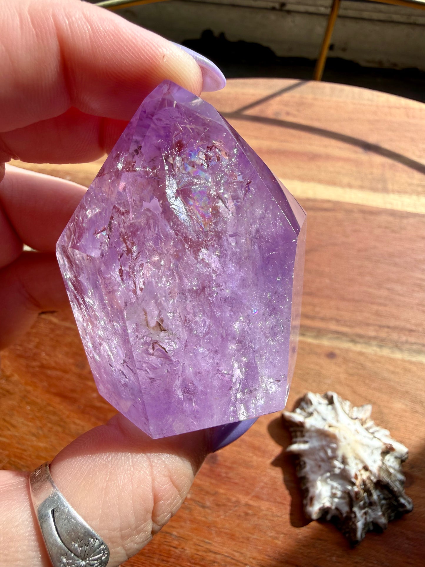 HIGH QUALITY AMETHYST POINT