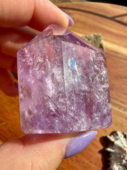 HIGH QUALITY AMETHYST POINT