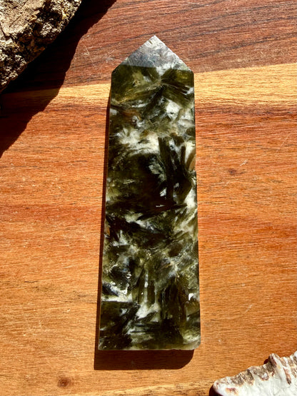 GREEN TOURMALINE + MICA SLAB TOWER