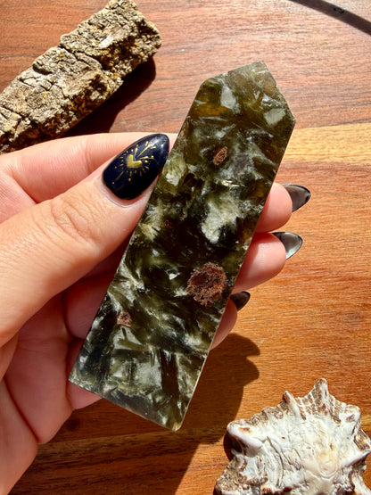 GREEN TOURMALINE + MICA SLAB TOWER