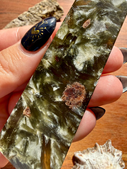 GREEN TOURMALINE + MICA SLAB TOWER