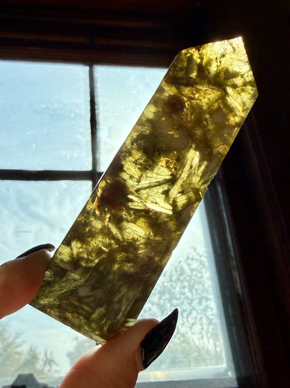 GREEN TOURMALINE + MICA SLAB TOWER