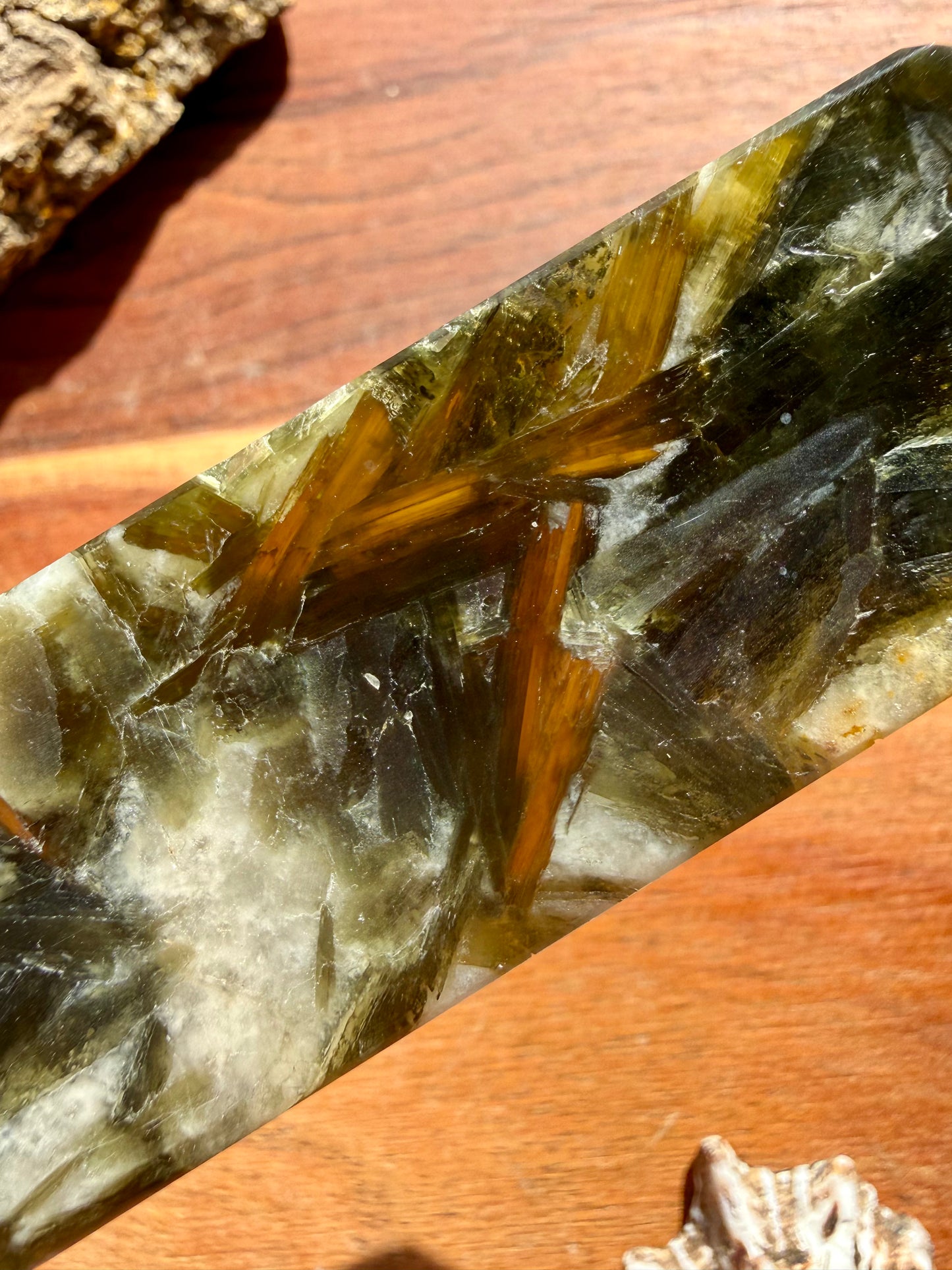 GREEN TOURMALINE + MICA SLAB TOWER