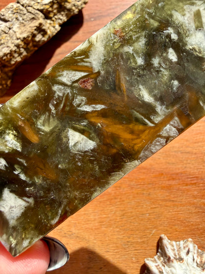 GREEN TOURMALINE + MICA SLAB TOWER