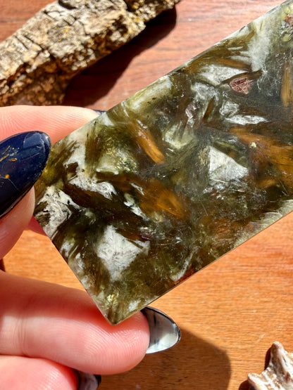 GREEN TOURMALINE + MICA SLAB TOWER