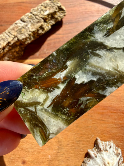 GREEN TOURMALINE + MICA SLAB TOWER