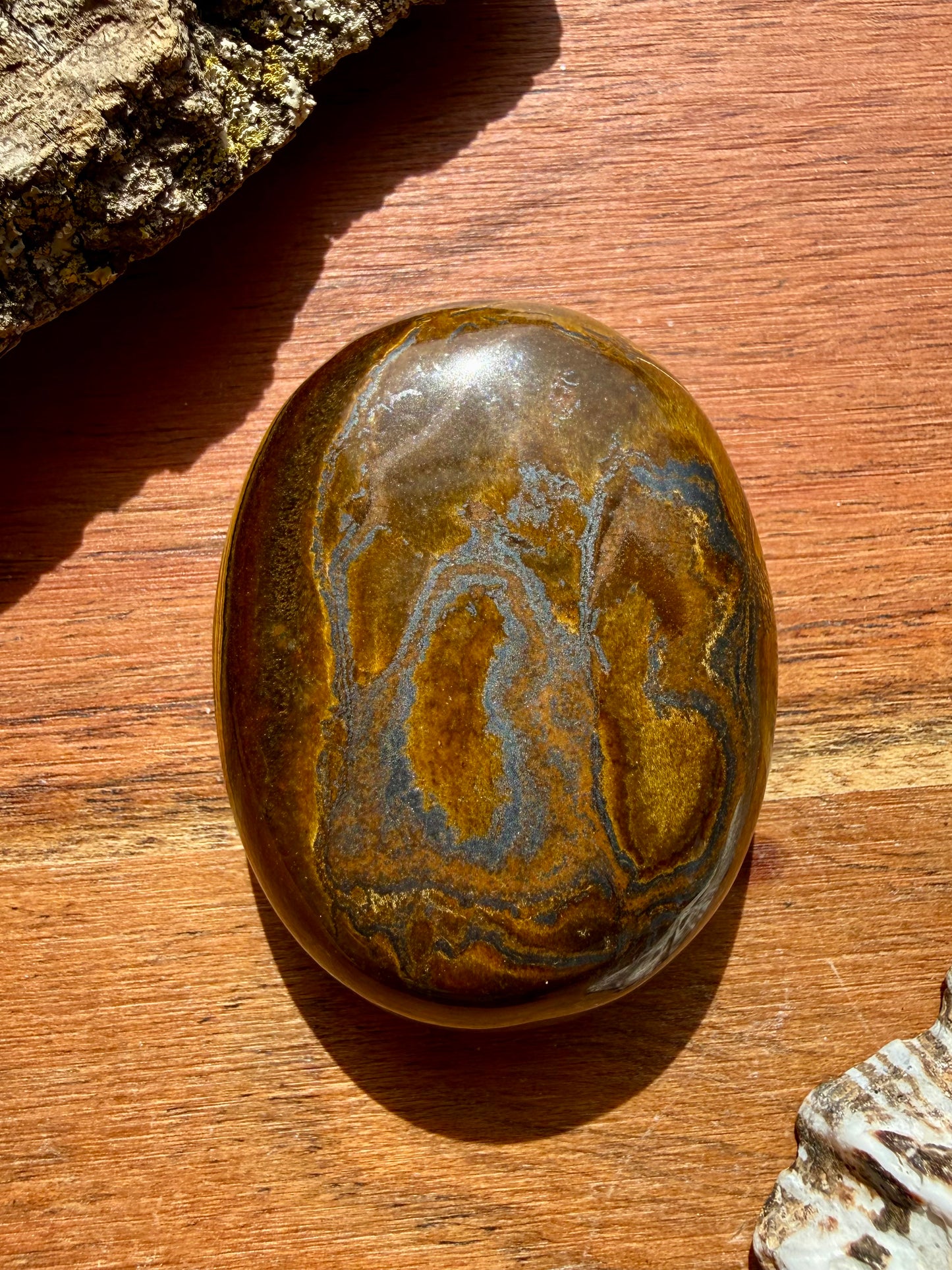 TIGER IRON PALM STONE