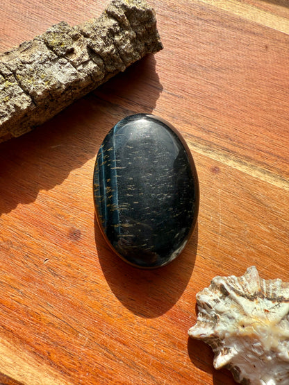 BLUE TIGER'S EYE PALM STONE