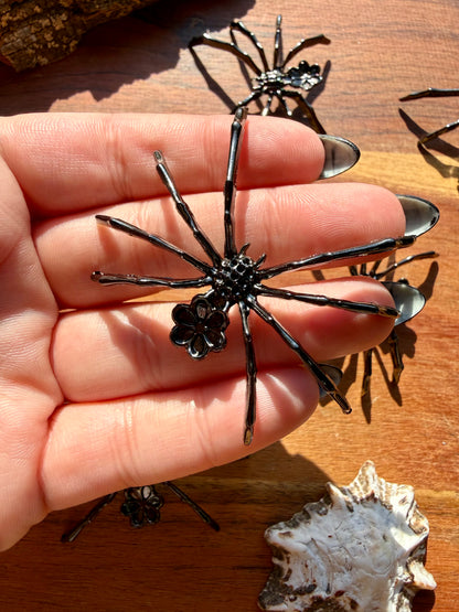 METAL SPIDER MINI SPHERE HOLDER