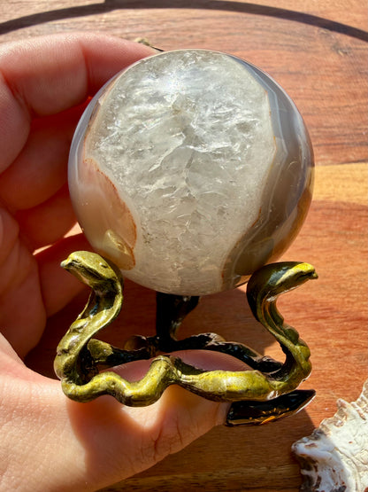 GOLD METAL SNAKE SPHERE STAND
