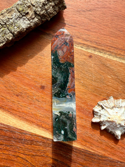 MONET AGATE TOWER