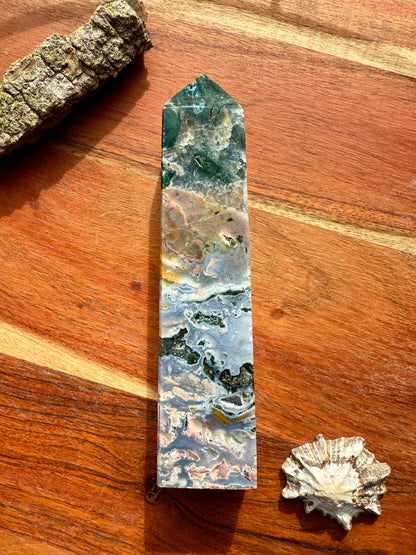 MONET AGATE TOWER