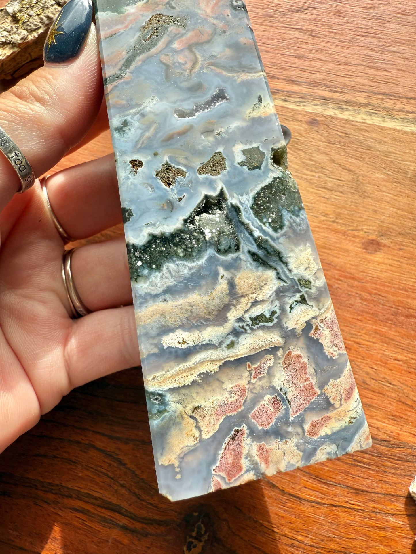 MONET AGATE TOWER