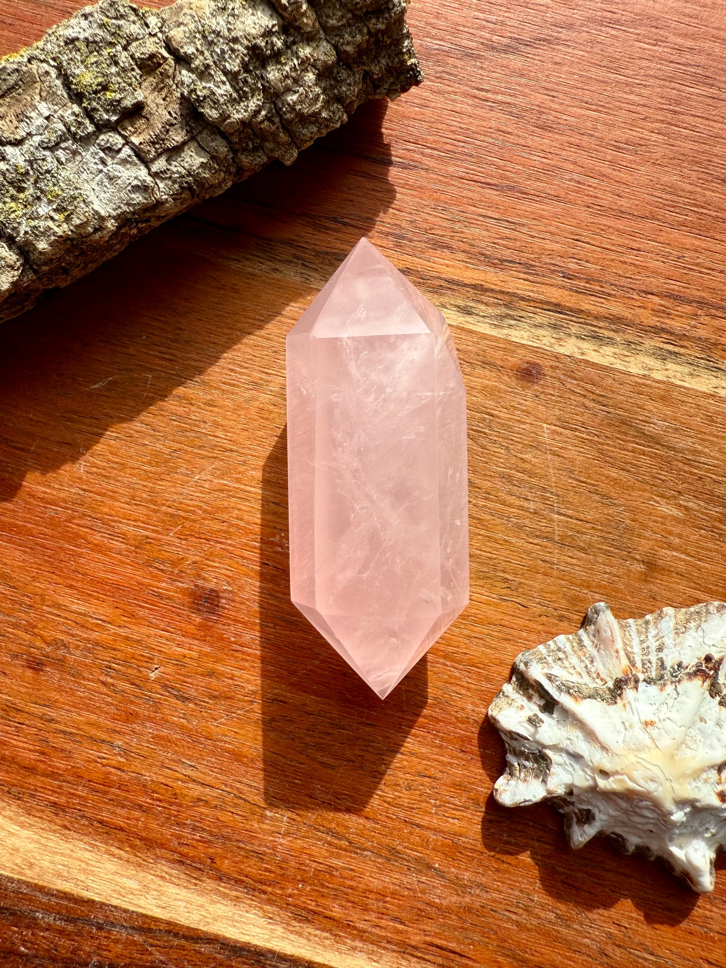ICY ROSE QUARTZ DT POINT