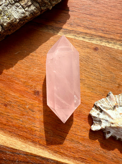 ICY ROSE QUARTZ DT POINT