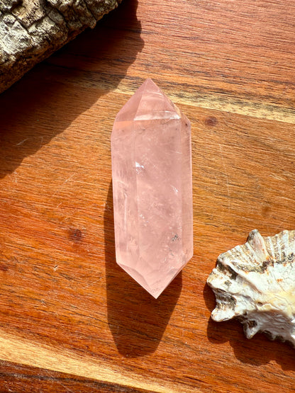 ICY ROSE QUARTZ DT POINT