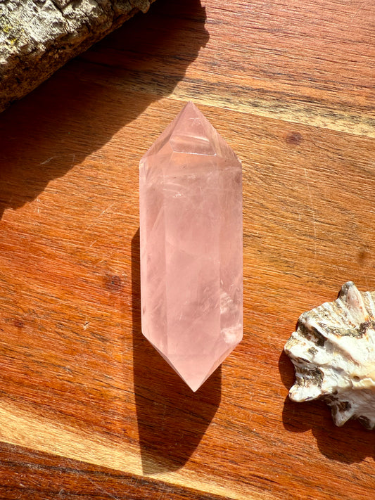 ICY ROSE QUARTZ DT POINT