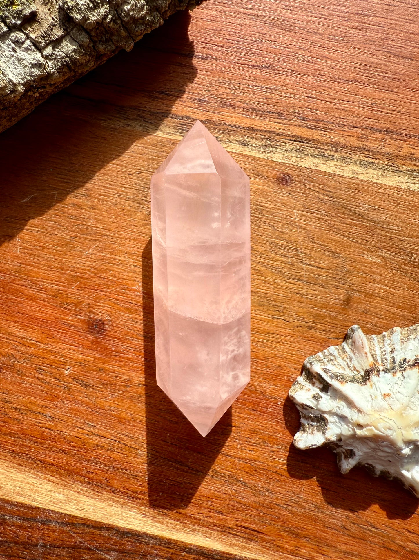 ICY ROSE QUARTZ DT POINT