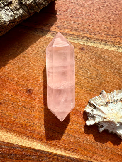 ICY ROSE QUARTZ DT POINT