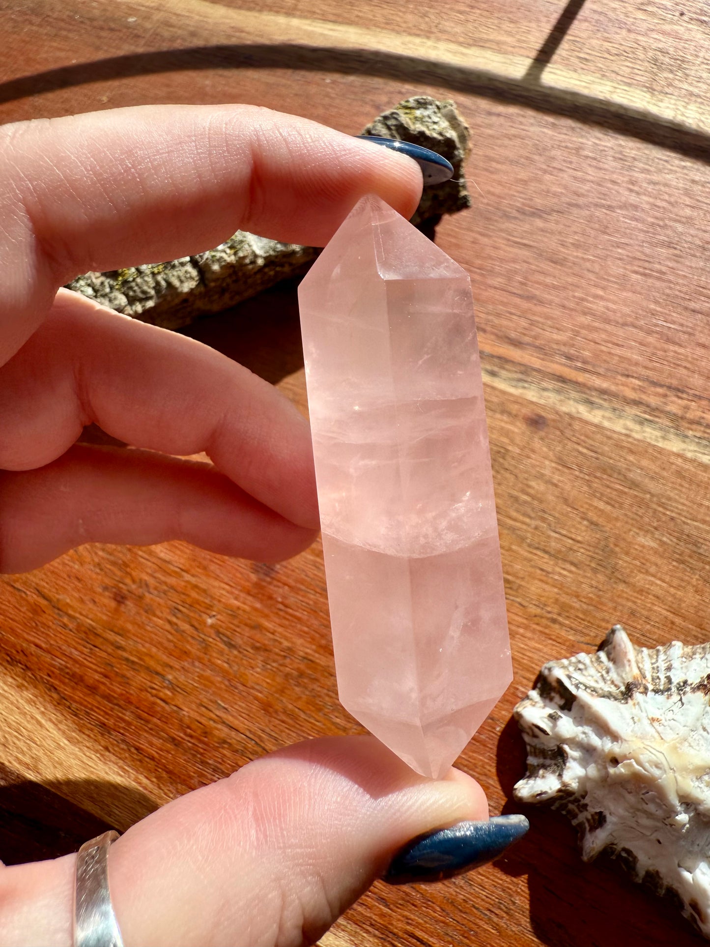 ICY ROSE QUARTZ DT POINT