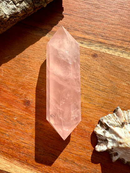 ICY ROSE QUARTZ DT POINT