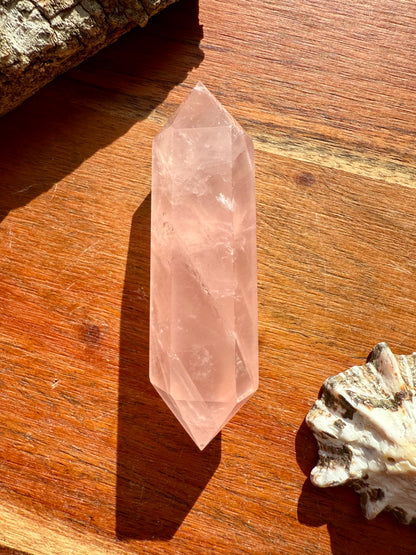 ICY ROSE QUARTZ DT POINT