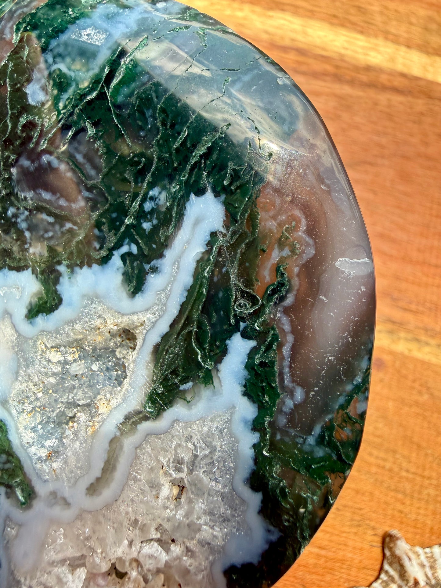MOSS AGATE MOON WITH STAND