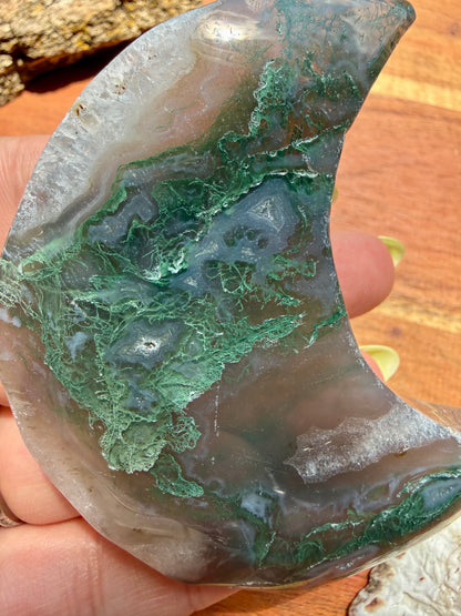MOSS AGATE MOON WITH STAND