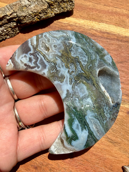 MOSS AGATE MOON WITH STAND