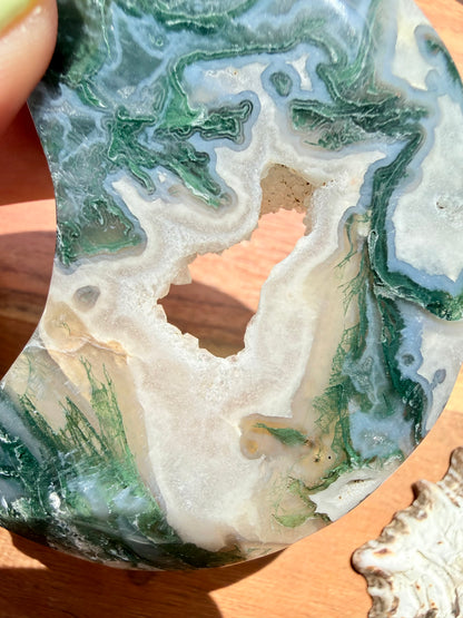 MOSS AGATE MOON WITH STAND